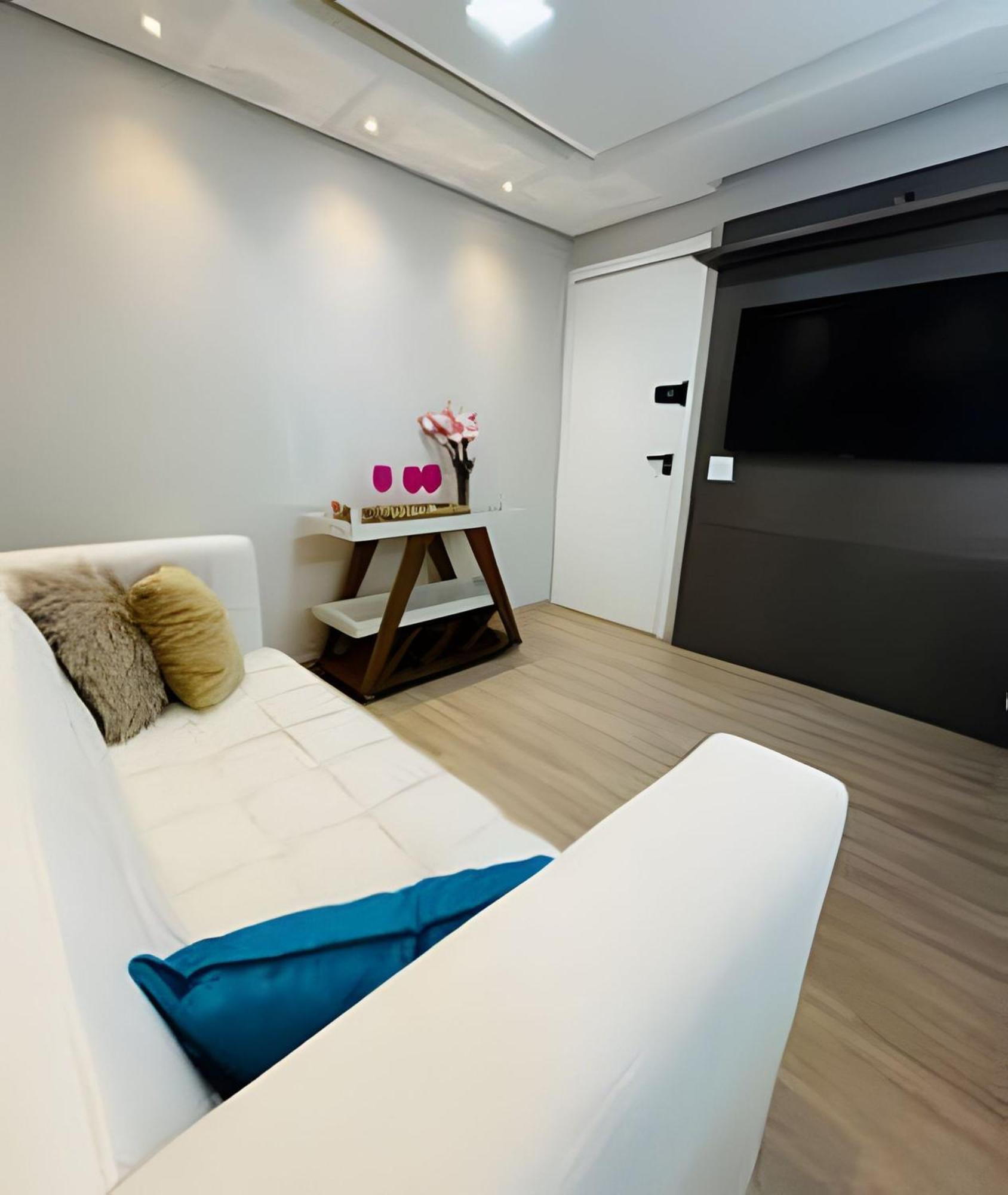 Condominio Mundi Resort 贝洛哈里桑塔 外观 照片